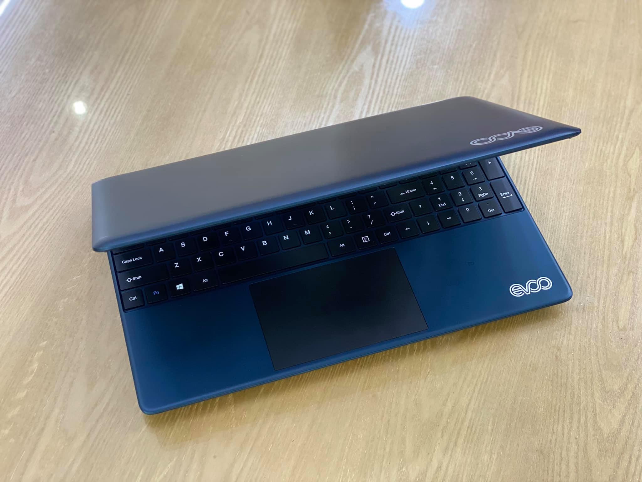 Laptop Evoo Ultra Thin -5.jpg